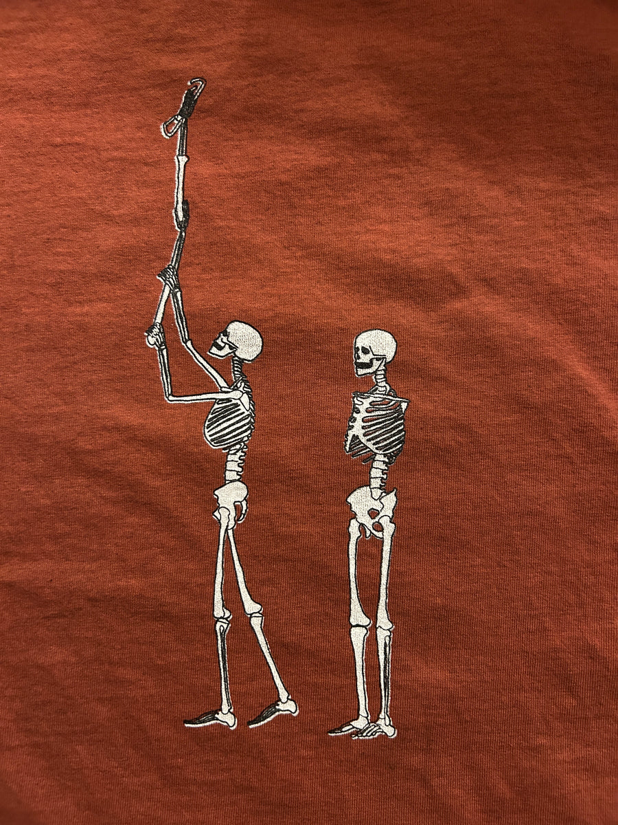 Bone Clip Print Tee: SandStorm